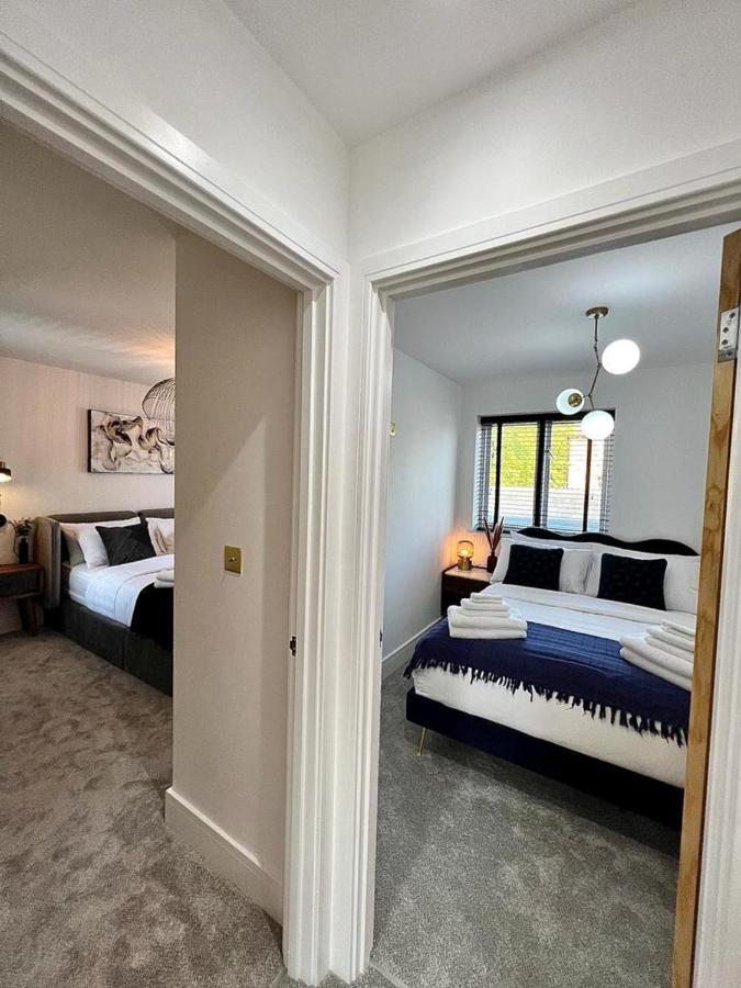 Charming 3-Bed House With 1 Parking Space Canterbury Bagian luar foto
